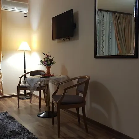 Casa Alex 3*